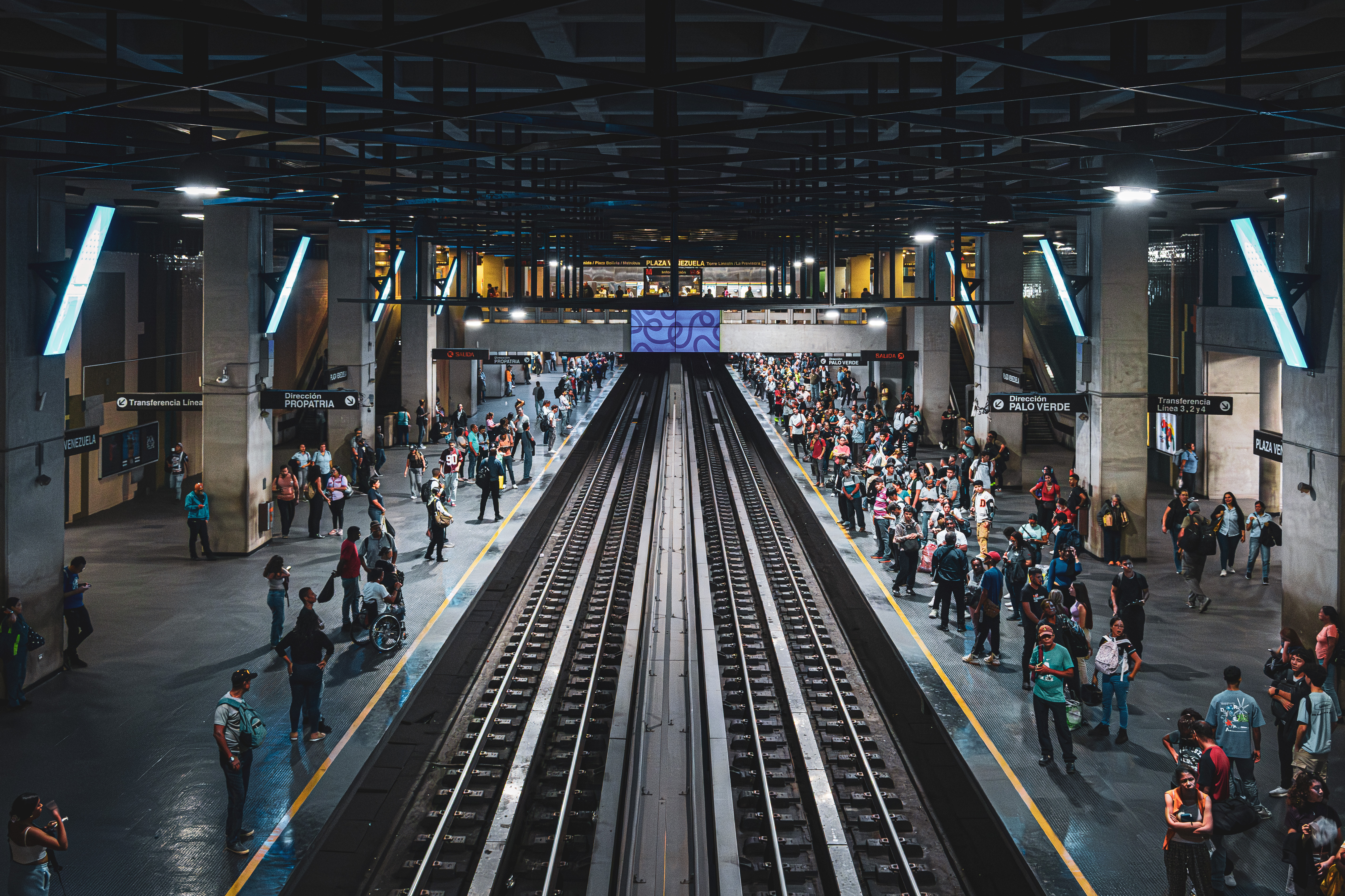 Plaza Venezuela Metro Station (Line 1)